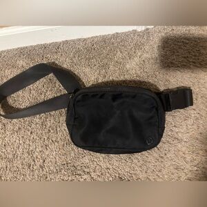 Black Crossbody Lululemon Belt Bag
